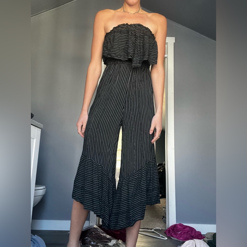 Strappless romper